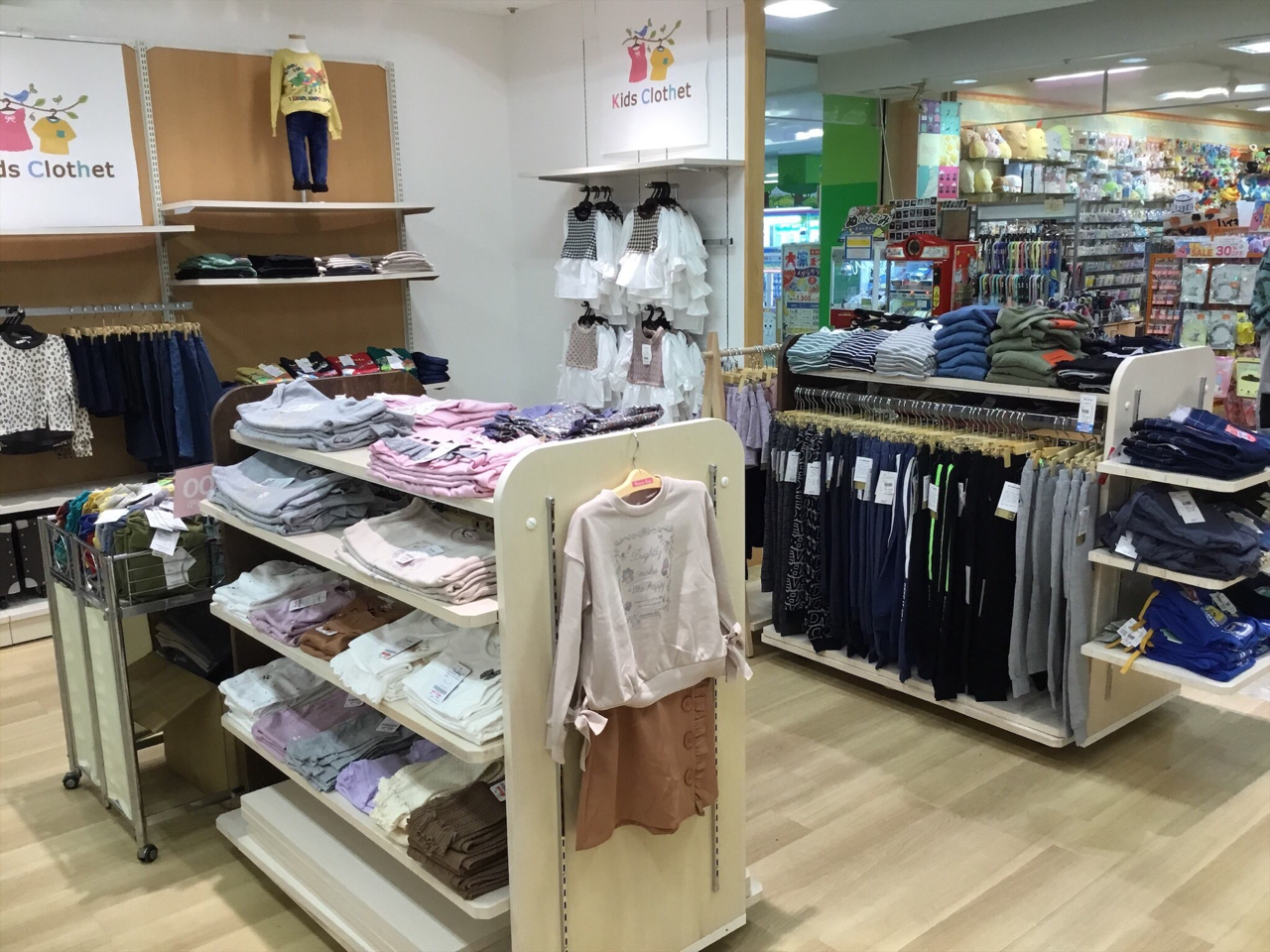 KIDS CLOTHET秋田中央店
